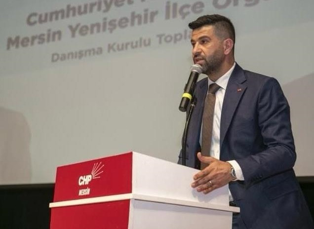 CHP YENİŞEHİR İLÇE BAŞKANI TOPRAK HÜNKAR EKREM ÇALIŞKAN: 'EŞİTSİZLİĞİN VE YOKSULLUĞUN KADER OLMADIĞINI GÖSTERECEĞİZ'