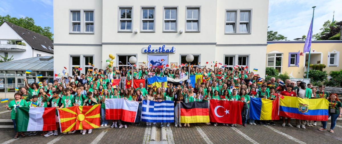 ‘KARDEŞ ŞEHİRLER ÖĞRENCİ DEĞİŞİM PROGRAMI’ KAPSAMINDA ÖĞRENCİLER ALMANYA’NIN OBERHAUSEN KENTİNE GİTTİ 