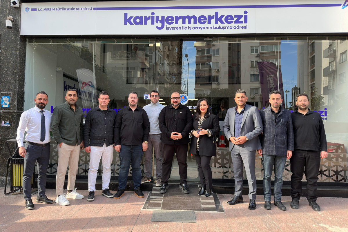 KARİYER MERKEZİ PROJELERİNİ PAYDAŞ KURUMLARLA PAYLAŞIYOR